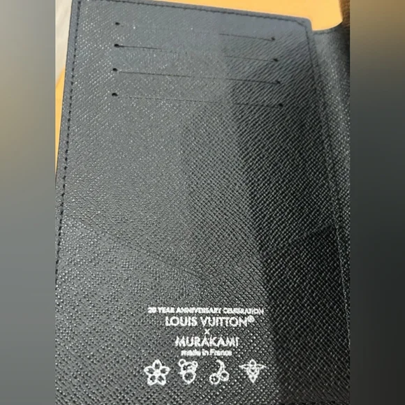 Louis Vuitton Passport Cover - Picture 8 of 8